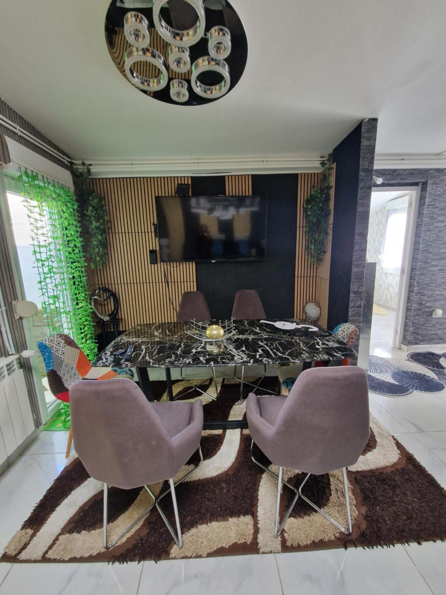 Charming House For 5 People Sirine57 Long Holiday home Florange