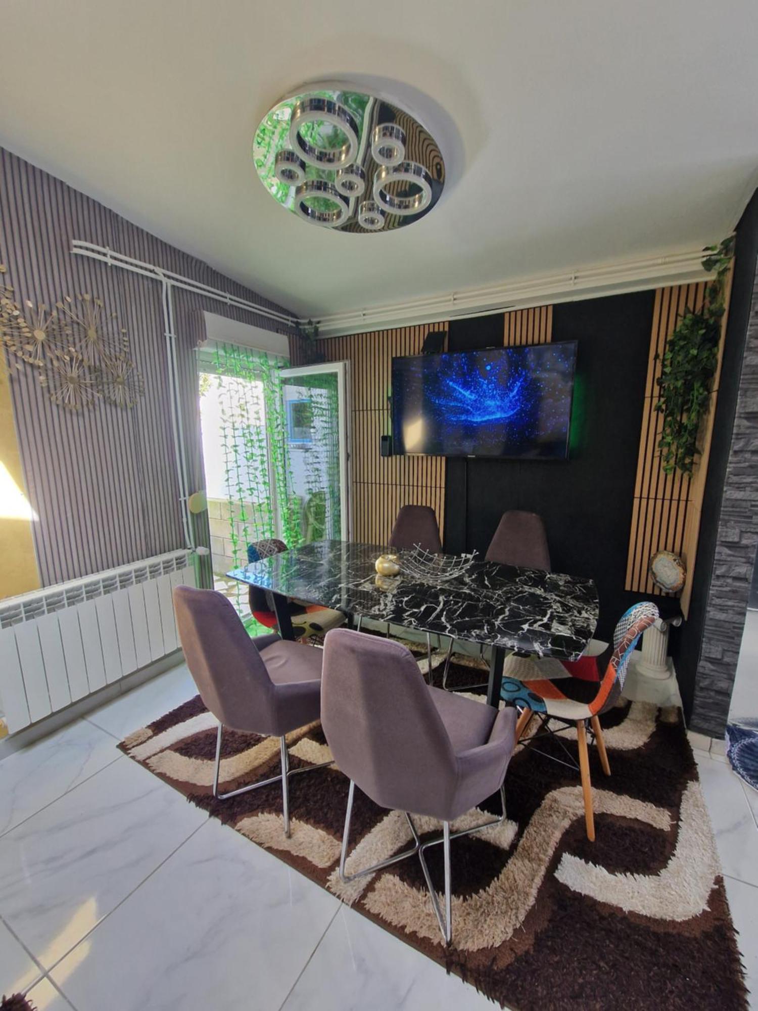 Charming House For 5 People Sirine57 Long *
